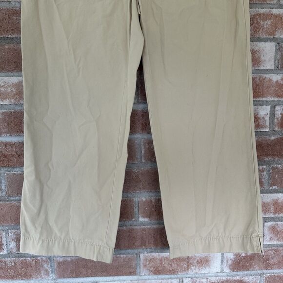 Lilly Pulitzer Khaki Chino Capri Pants Size 2 - Picture 2 of 9